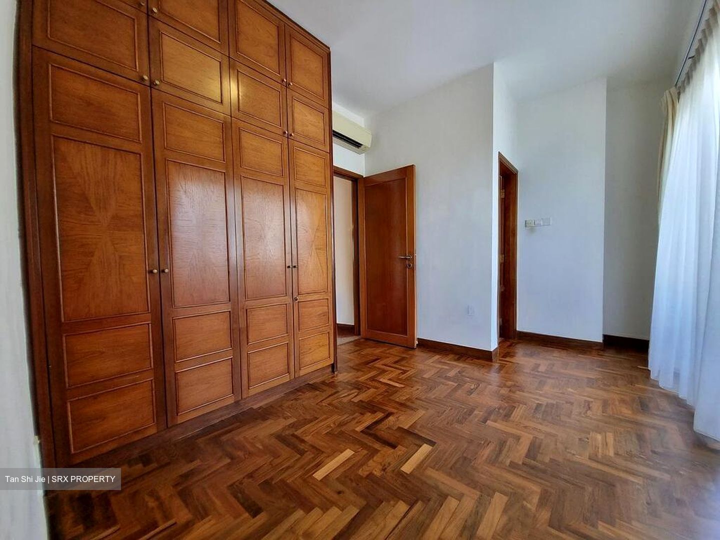 The Bayshore (D16), Condominium #496188961